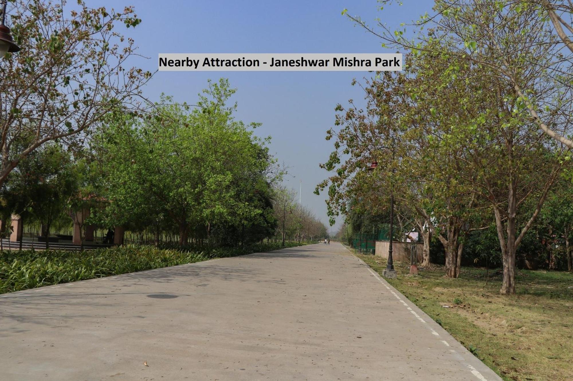 Shikhar Paradise Chinhat Exterior foto